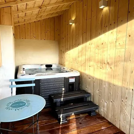 La Merlere : Gite De Charme & Jacuzzi Langon  Exterior foto