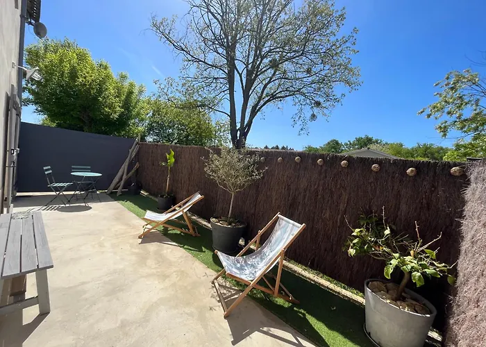 La Merlere : Gite De Charme & Jacuzzi